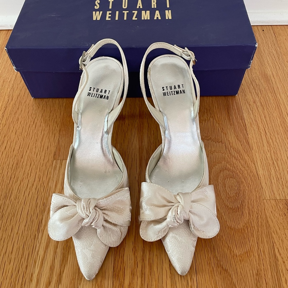 Stuart Weitzman Women's Beige Bow Slingback Heels